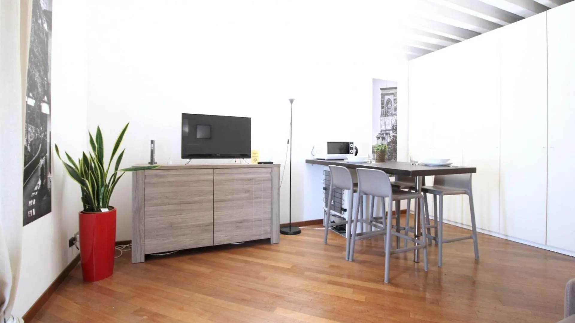 Milanrentals - Moscova Appartamento Milano