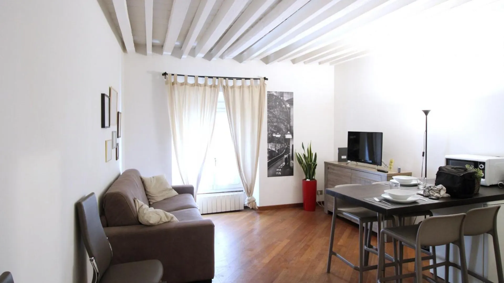 Appartamento Milanrentals - Moscova